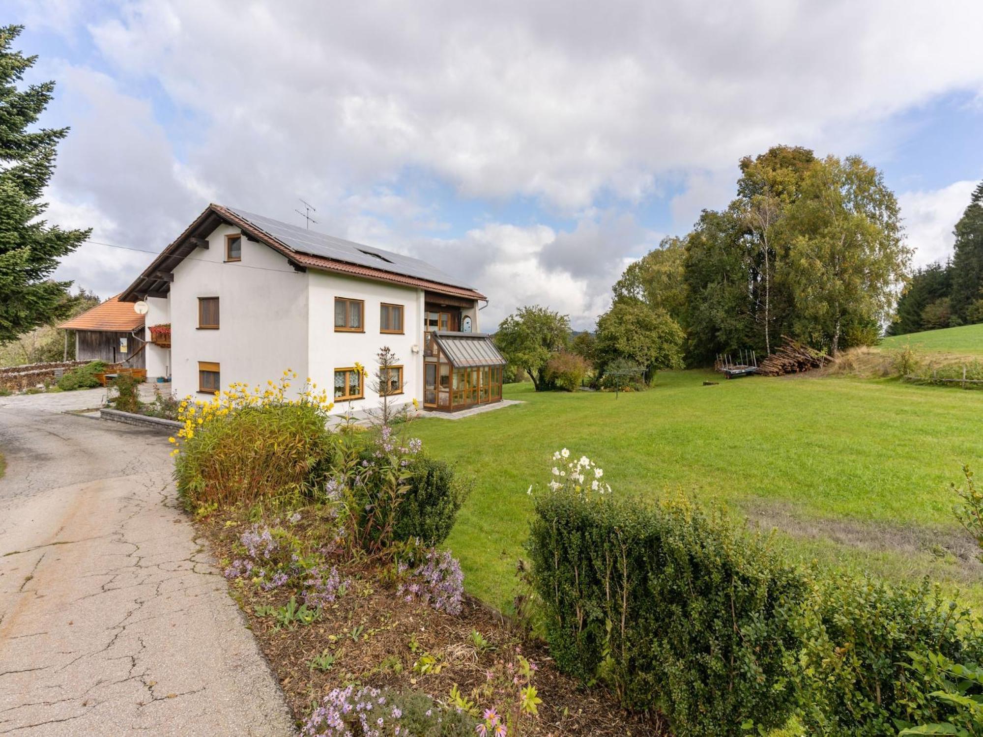 Cozy Apartment In Sonnen Bavaria Near Forest Екстериор снимка